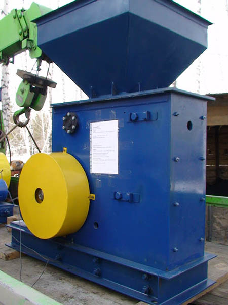 Rear view of a jaw crusher