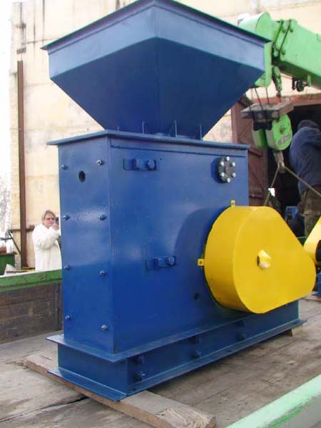 Rear view of a jaw crusher